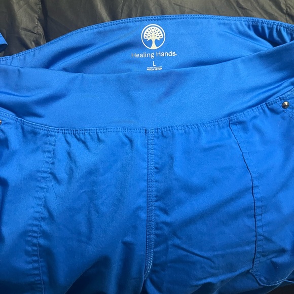 Healing Hands scrub set WGU - Picture 2 of 4